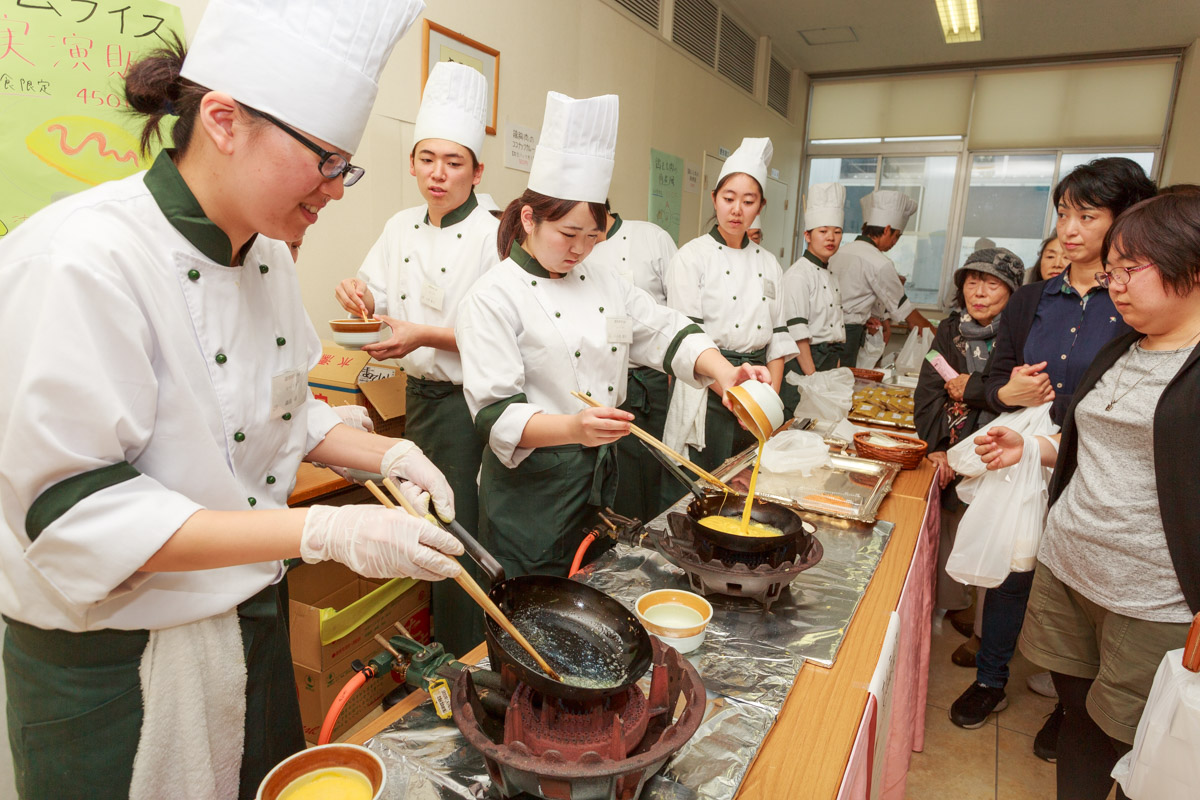 調理製菓専門学校で学校祭開催